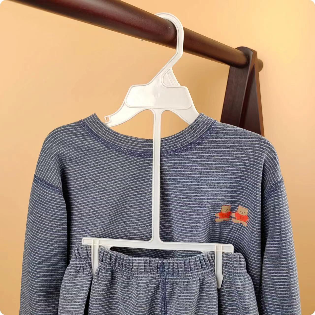 Romper Onesie Baby - 10 Stück Kinder-Kleiderbügel aus Kunststoff, Baby-Strampler-Bügel,
